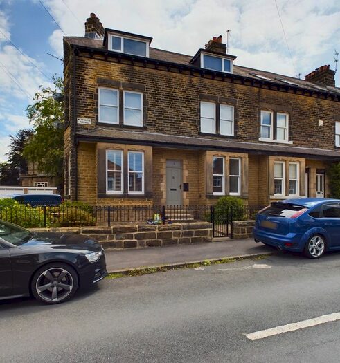 2 Bedroom Flat To Rent In West Cliffe Terrace, Harrogate, HG2