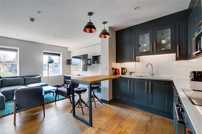 Studio To Rent In Lavender Hill, Battersea, London, SW11