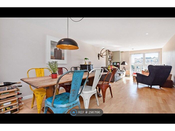 3 Bedroom Flat To Rent In Wellesley Terrace, London, N1