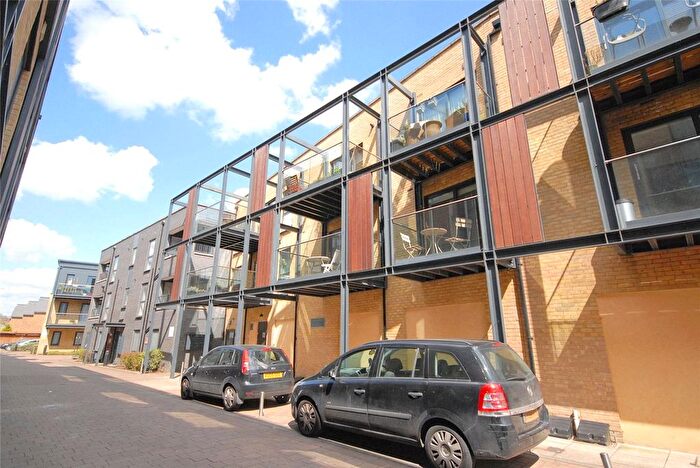 Studio For Sale In Chiltonian Mews, Hither Green, London, SE13