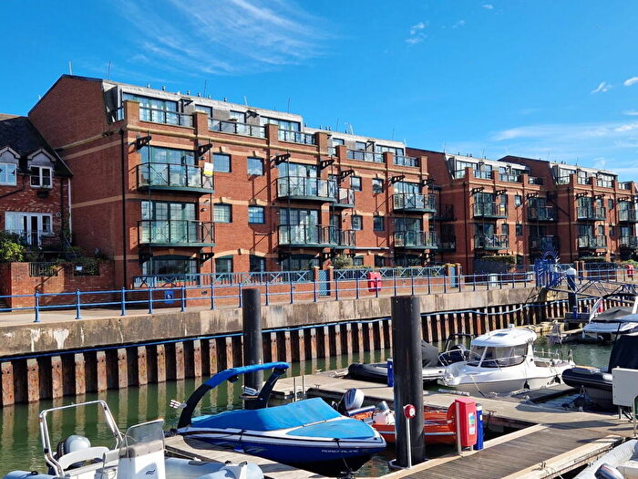 2 Bedroom Apartment For Sale In Victoria Road, Exmouth, EX8