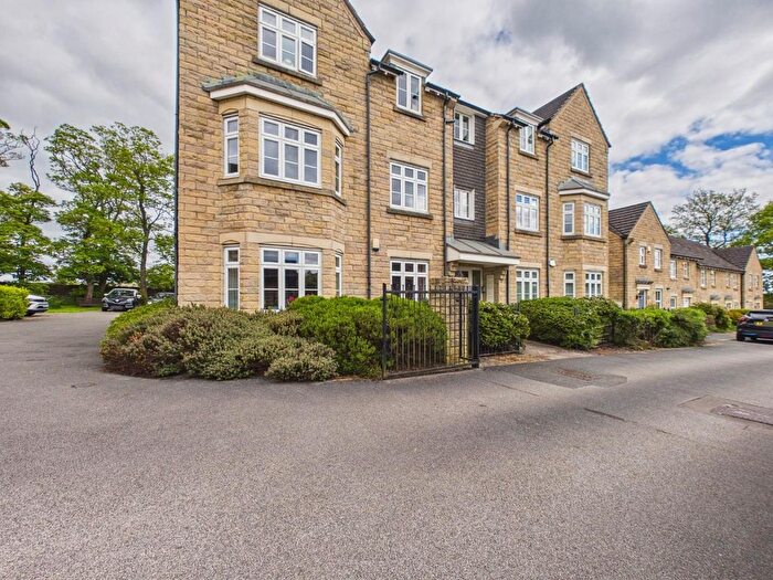 2 Bedroom Flat For Sale In Odile Mews, Bingley, BD16