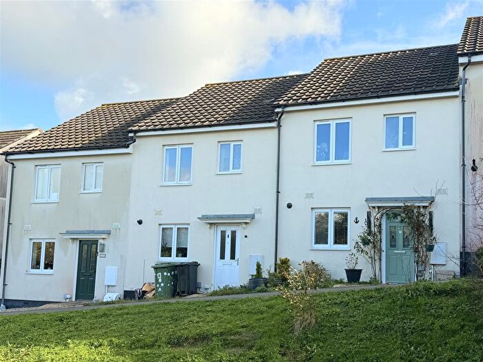 3 Bedroom Terraced House For Sale In Littledale Row, Newquay, TR7