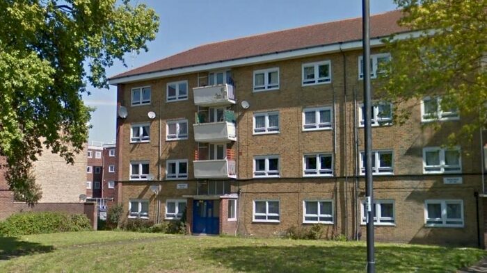 2 Bedroom Flat To Rent In Oakley Road, Southampton, SO16