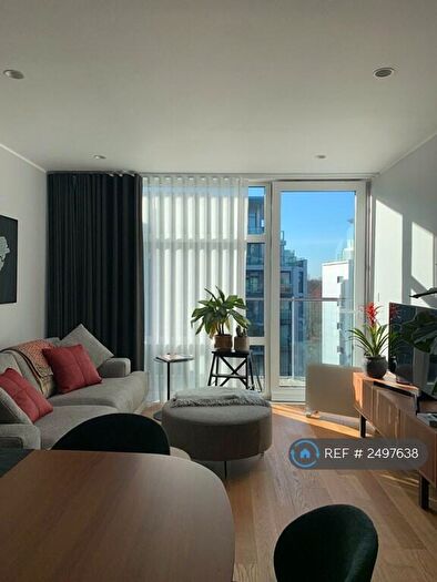 2 Bedroom Flat To Rent In Warwick Building, London, SW11