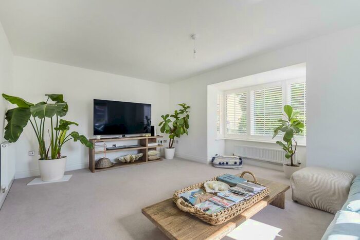 3 Bedroom Detached House To Rent In Southmoor, Abingdon, OX13