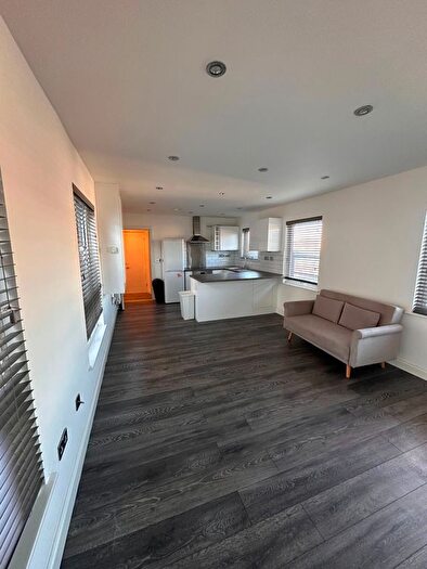 1 Bedroom Flat To Rent In Flat, Hatters Court, King Street, Luton, LU1