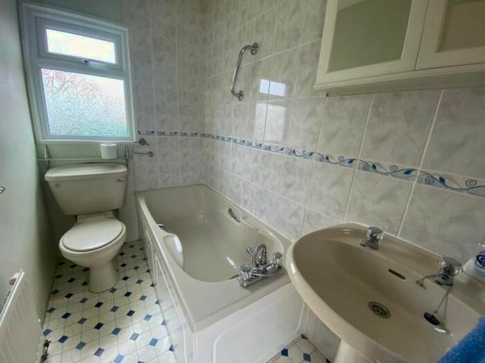 1 Bedroom Detached House For Sale In St. Christophers Park, St