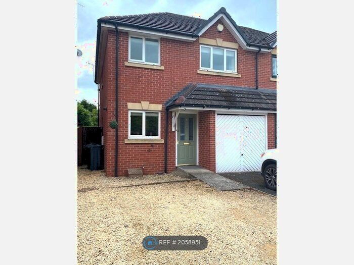 3 Bedroom Semi-Detached House To Rent In Baradene Lane, Worcester, WR2