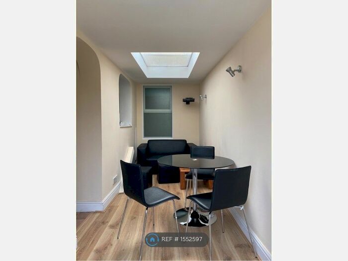4 Bedroom Terraced House To Rent In Ayr Street, Bath, BA2