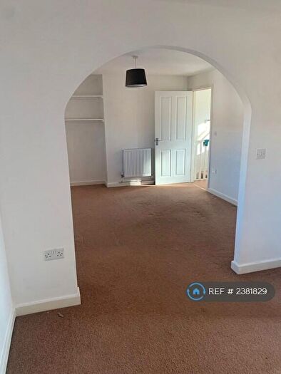 2 Bedroom Flat To Rent In Dairy Square, Nottingham, NG8