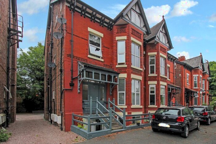 2 Bedroom Apartment To Rent In Palatine Road, Manchester, M20