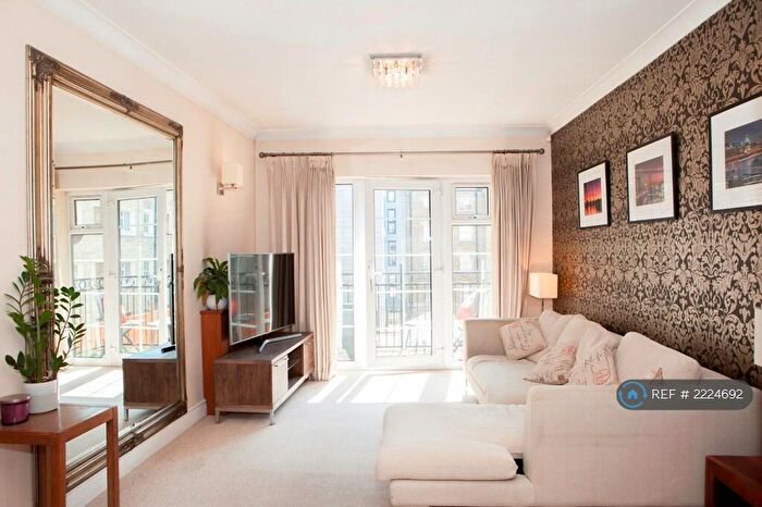 2 Bedroom Flat To Rent In Guinea Court, London, E1