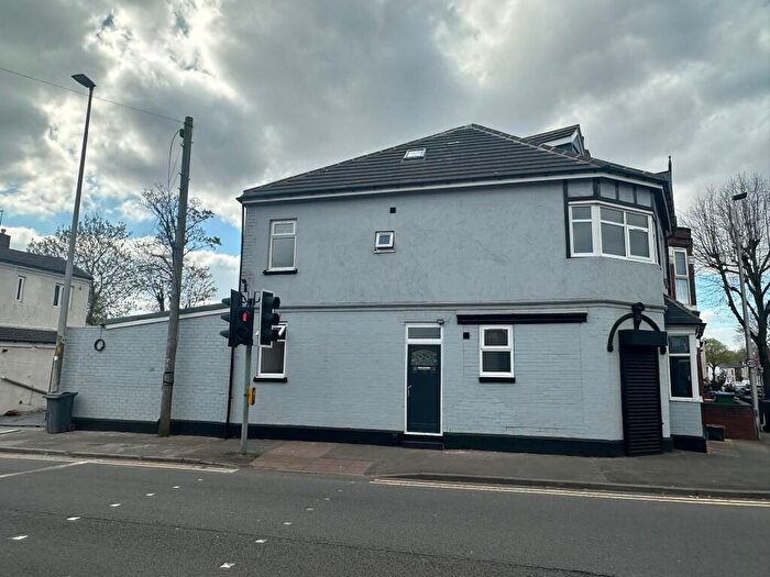 1 Bedroom Flat To Rent In Lodge Road, West Bromwich, West Midlands, B70