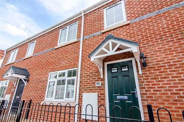 3 Bedroom Terraced House To Rent In Queen Street, Chasetown, WS7