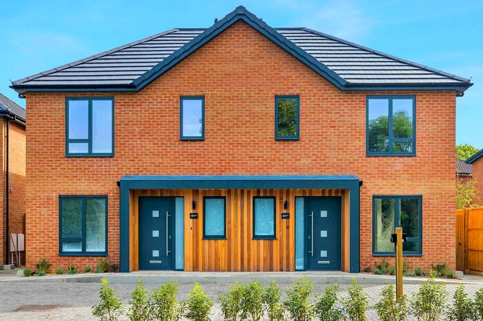 3 Bedroom Semi-Detached House For Sale In Ref: Sb - Reigate Road, Hookwood, RH6