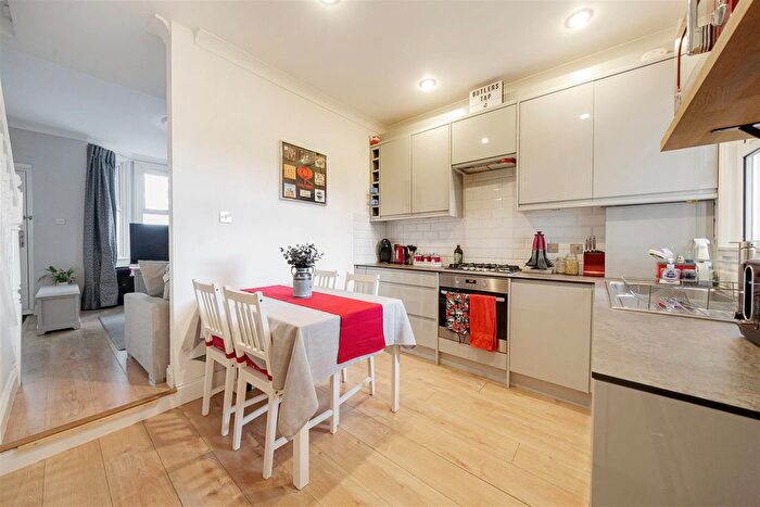 3 Bedroom Terraced House For Sale In Miles Road, Mitcham, CR4