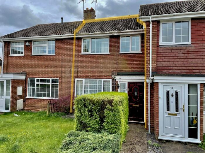 3 Bedroom Terraced House For Sale In Holmes Avenue, Raunds