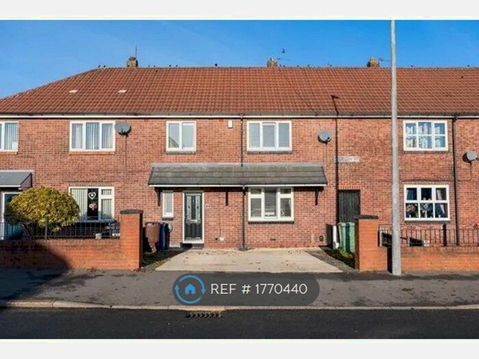 4 Bedroom Terraced House To Rent In Helvellyn Road, Wigan, WN5