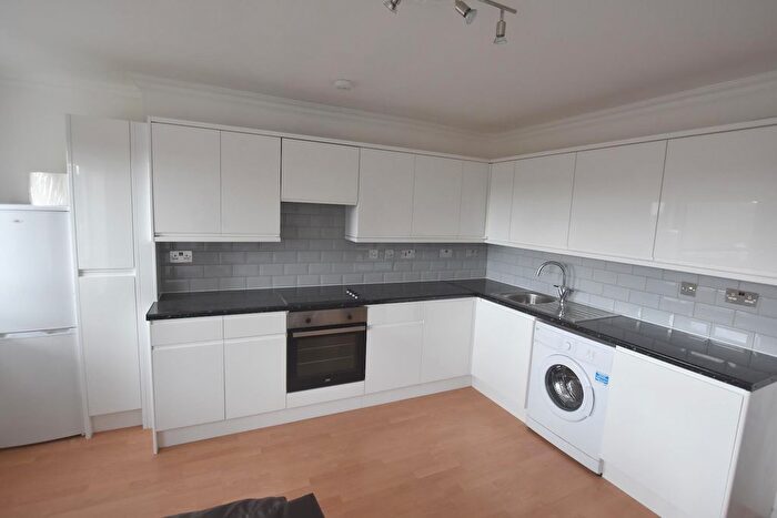 4 Bedroom Property To Rent In Stafford Cripps House, Clem Attlee Court, London, SW6