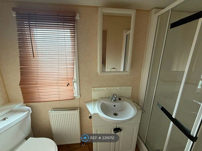 2 Bedroom Mobile/park Home To Rent In Pomphrey Hill, Bristol, BS16