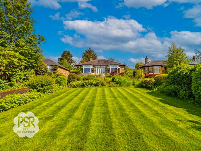 2 Bedroom Detached Bungalow For Sale In Crescent Drive, Furness Vale, SK23