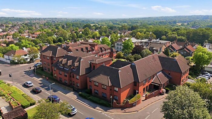 1 Bedroom Flat For Sale In Regency Lodge, Albert Road, Buckhurst Hill, IG9