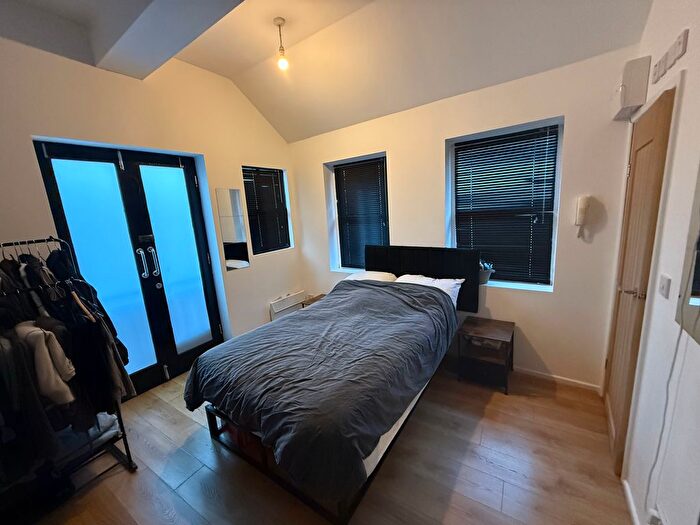 1 Bedroom Flat To Rent In Princess Alley, Wolverhampton, WV1