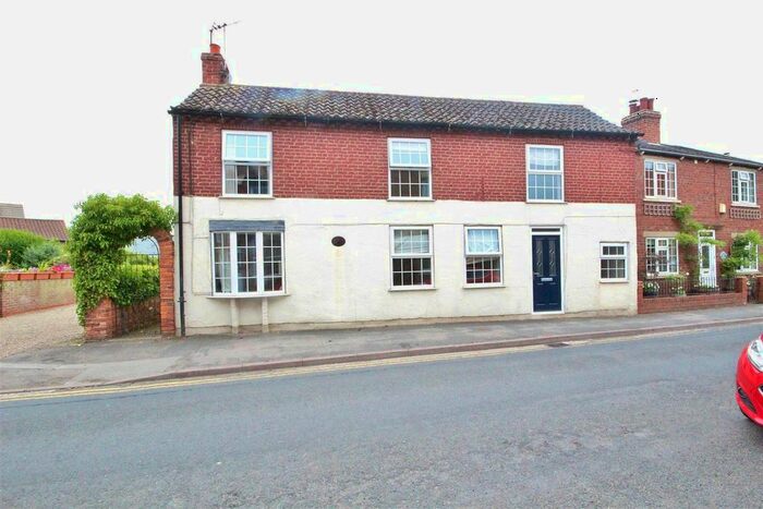 3 Bedroom Detached House To Rent In Church Street, Bubwith, Selby, YO8