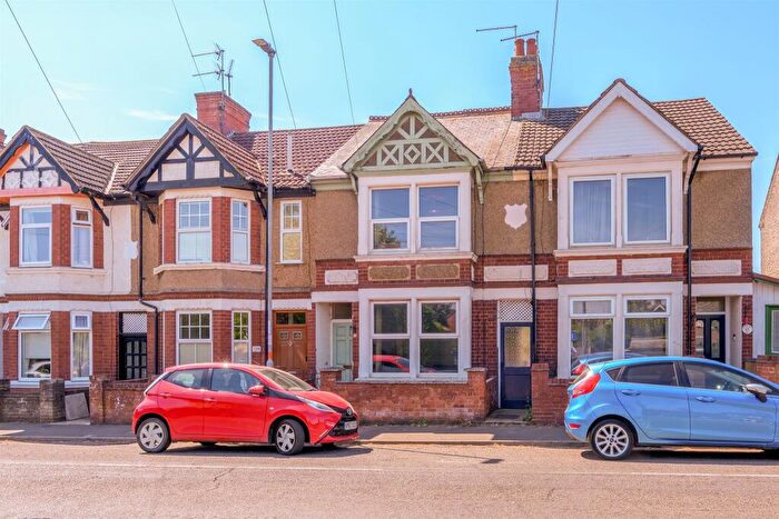 2 Bedroom House To Rent In Braybrook Road, Desborough, NN14