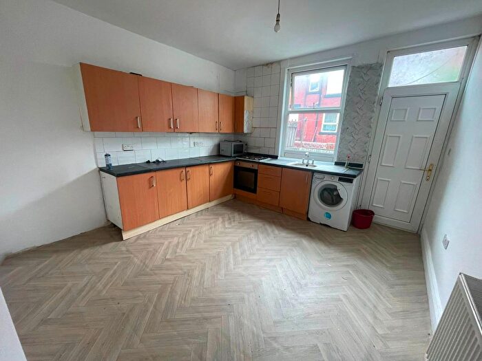 4 Bedroom Terraced House To Rent In Burlington Road, Leeds, LS11
