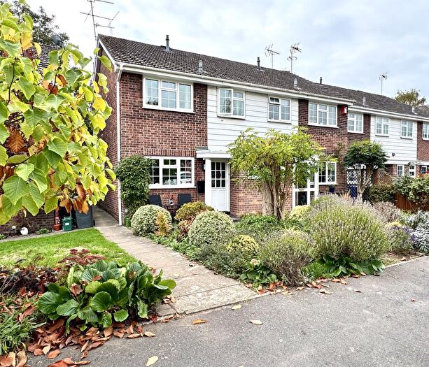 3 Bedroom End Of Terrace House For Sale In Harebell Close, Hartley Wintney, Hook, RG27