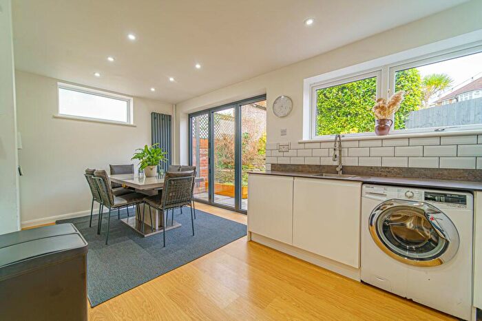 2 Bedroom Detached Bungalow For Sale In Ridgeway Court, Newport, NP20