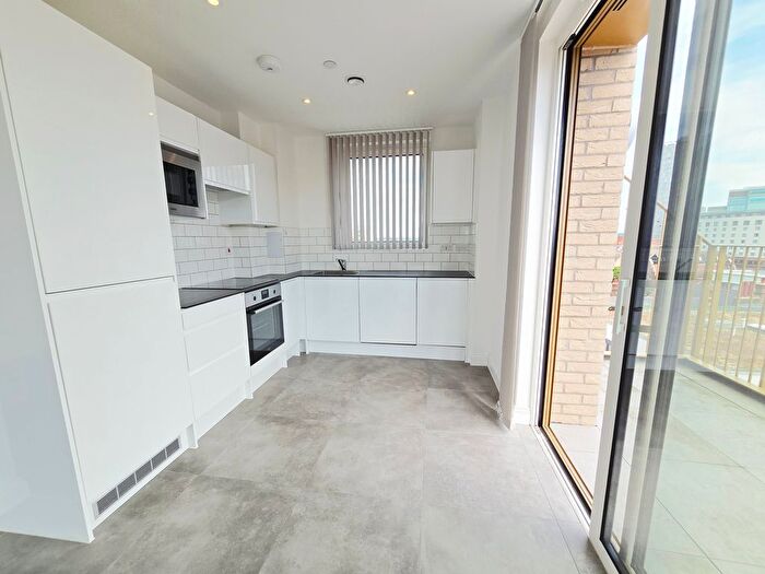 1 Bedroom Flat To Rent In Watford, WD17