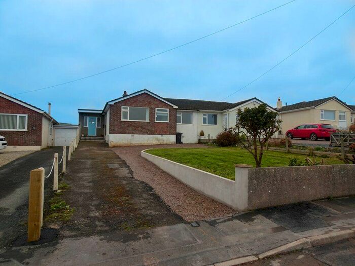 3 Bedroom Bungalow To Rent In Eddystone Road, Plymouth, Devon, PL9