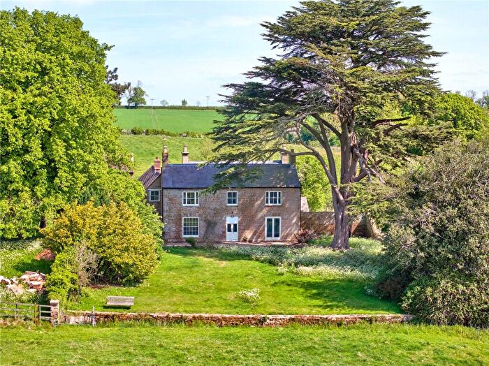 5 Bedroom Detached House For Sale In Plumpton, Towcester, Northamptonshire, NN12