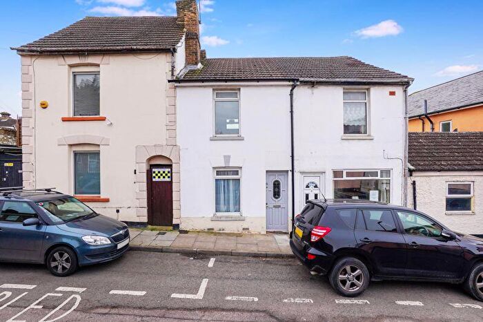 2 Bedroom Terraced House To Rent In Saunders Street, Gillingham, ME7