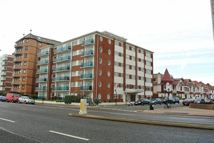 1 Bedroom Flat To Rent In Langdale Court, Hove, ., BN3