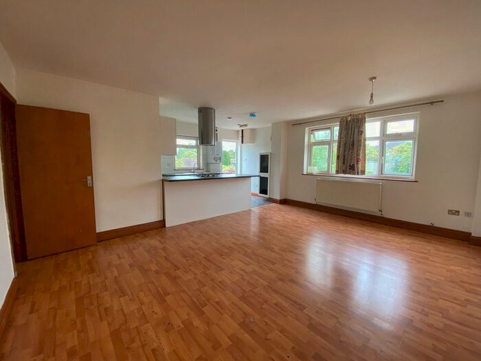 2 Bedroom Flat To Rent In Rochester Road, Gravesend, DA12