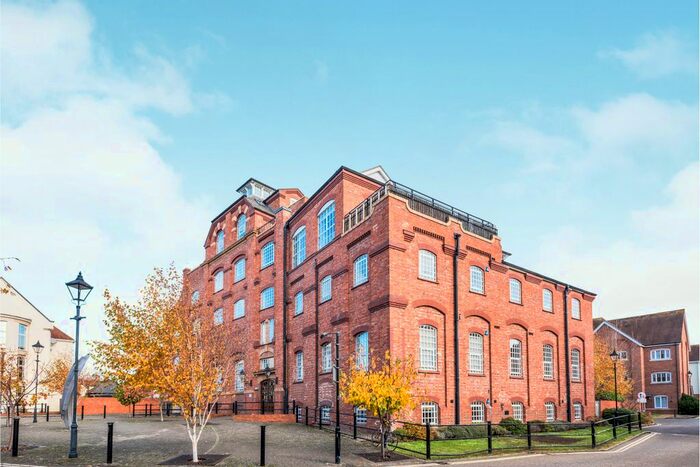 2 Bedroom Flat To Rent In Coopers Lane, Abingdon, OX14