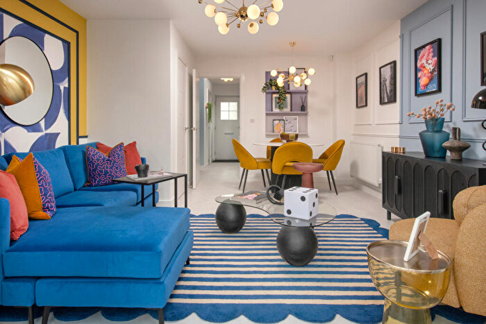 3 Bedroom Semi-Detached House For Sale In Ashland Road West, Keats Avenue, Sutton-In-Ashfield, NG17