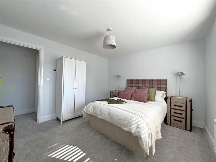 4 Bedroom Detached House For Sale In Grace Green, Chesil Reach, Chickerell, DT3