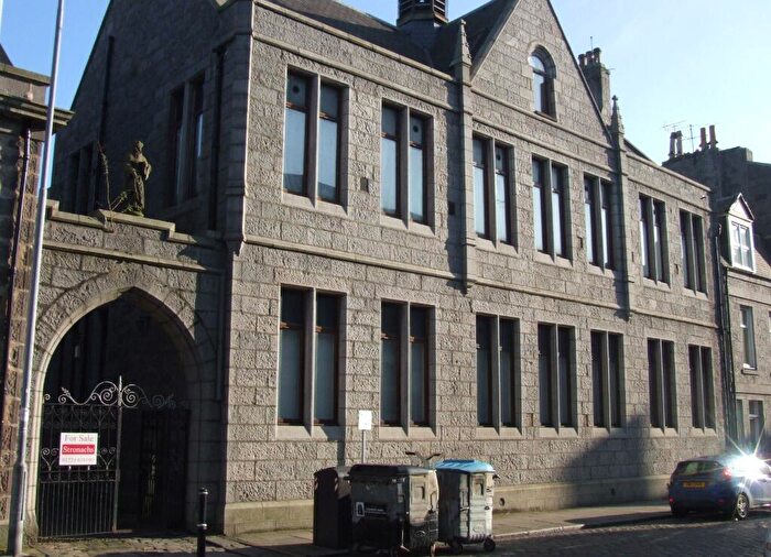 1 Bedroom Flat To Rent In Charlotte Street, The City Centre, Aberdeen, AB25