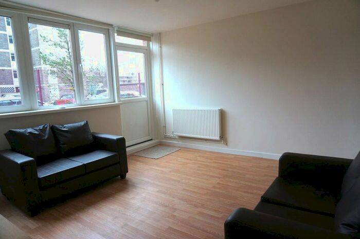 3 Bedroom Maisonette To Rent In Buckland Court, Buckland Street, Old Street, London, N1
