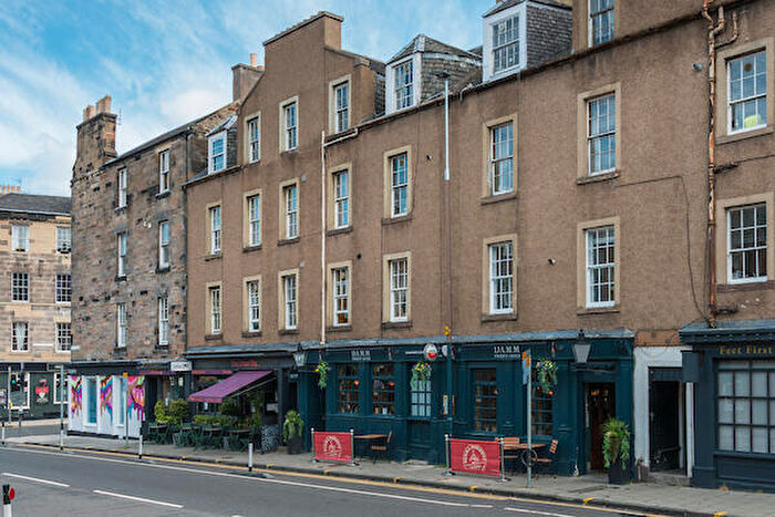 2 Bedroom Flat To Rent In Causewayside, Causewayside, Edinburgh, EH9