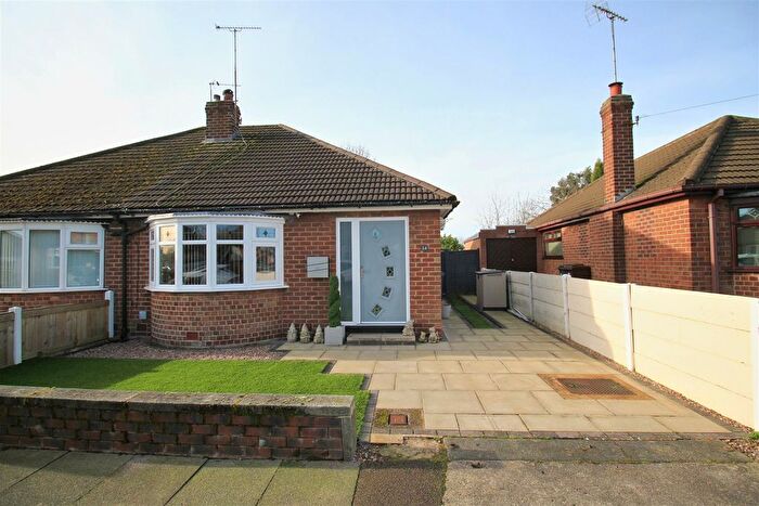2 Bedroom Semi Detached Bungalow For Sale In Auburn Road, Denton, Manchester, M34