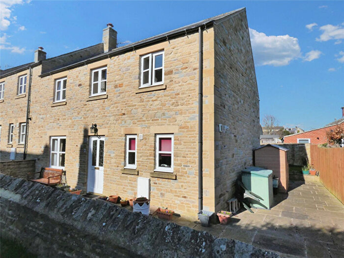 3 Bedroom End Of Terrace House To Rent In St. Matthews Mews, Leyburn, DL8