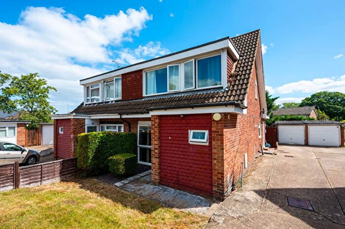 4 Bedroom Property For Sale In Ferndale, Guildford, GU3