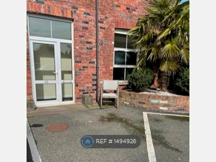 2 Bedroom Flat To Rent In Peel Mills, Morley, Leeds, LS27