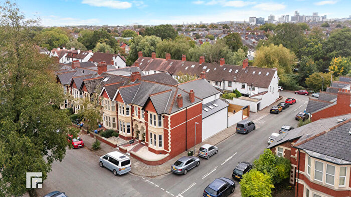 4 Bedroom End Of Terrace House For Sale In Kimberley Road, Penylan, Cardiff, CF23